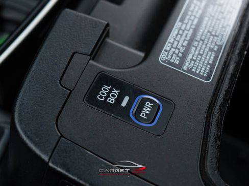 Used 2014 Lexus LX 570 4WD image 39