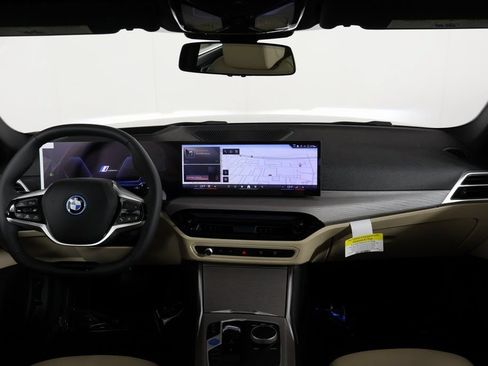 New 2026 BMW i4 eDrive40 w/ Premium Package RWD image 4