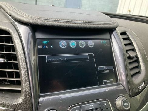 Used 2019 Chevrolet Impala LT FWD image 22