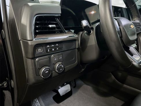 Used 2025 Chevrolet Tahoe LS image 7