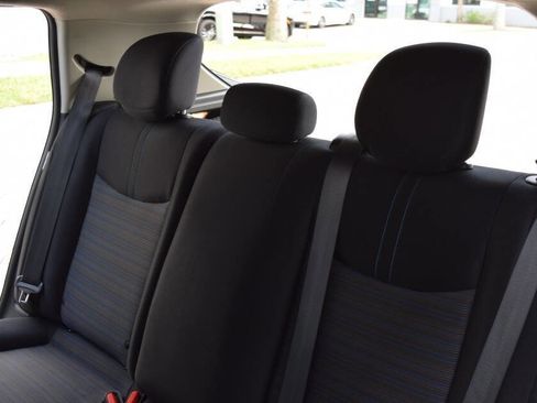 Used 2022 Nissan Leaf SV image 43