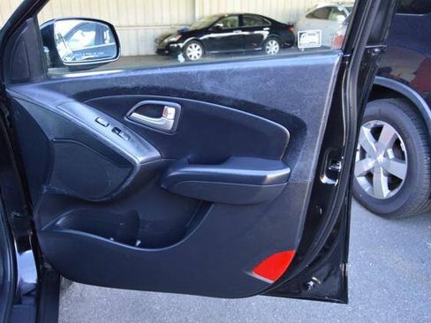 Used 2012 Hyundai Tucson GLS AWD/4WD image 28
