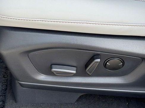 New 2026 Ford Explorer Active image 13