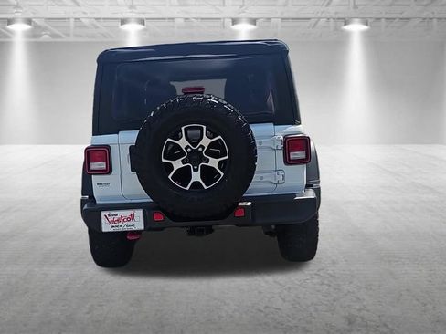 Used 2022 Jeep Wrangler Unlimited Rubicon AWD/4WD image 6