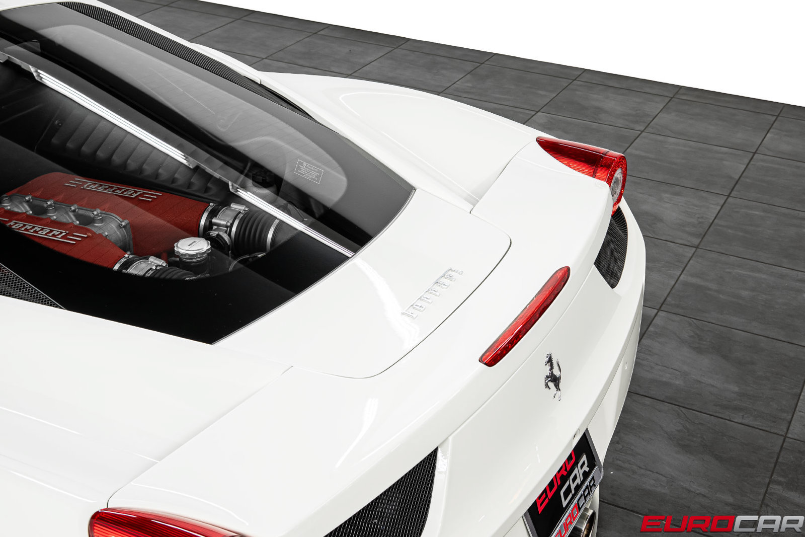 Used 2015 Ferrari 458 Italia Coupe RWD image 18