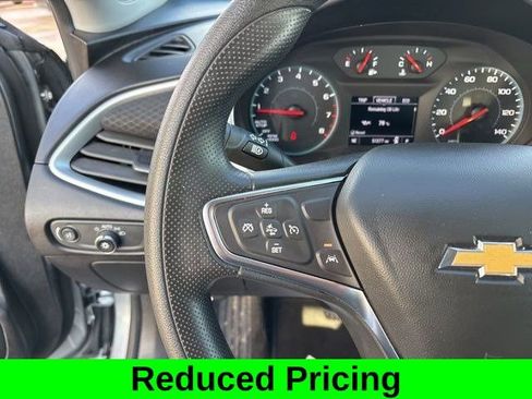 Used 2024 Chevrolet Malibu LT image 17