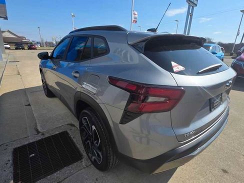 Used 2025 Chevrolet Trax ACTIV w/ Driver Confidence Package image 6