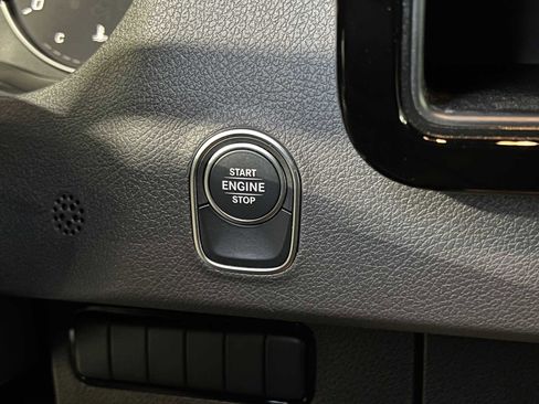 Used 2025 Mercedes-Benz Sprinter 2500 image 29