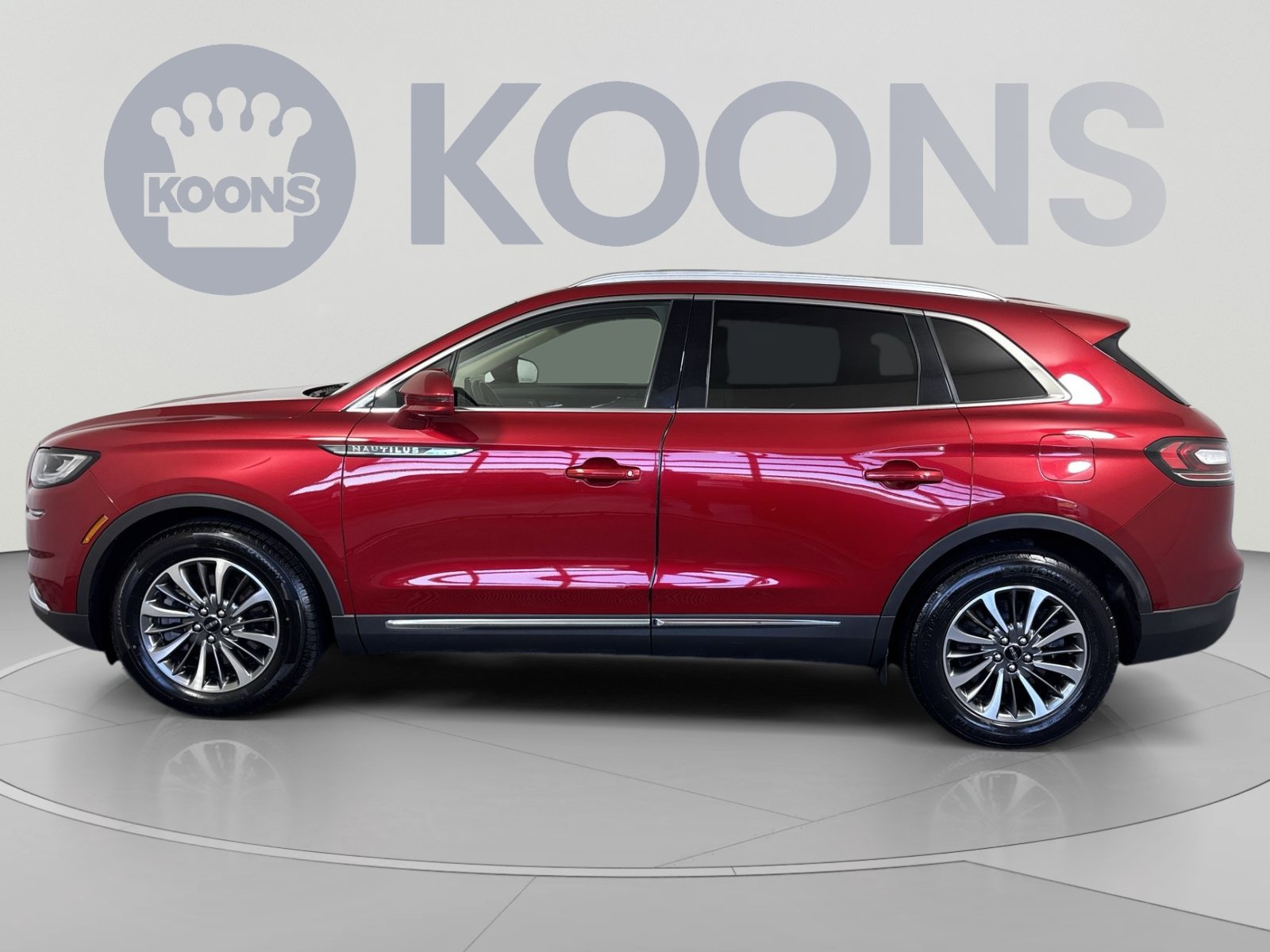 Used 2021 Lincoln Nautilus AWD w/ Equipment Group 101A image 2