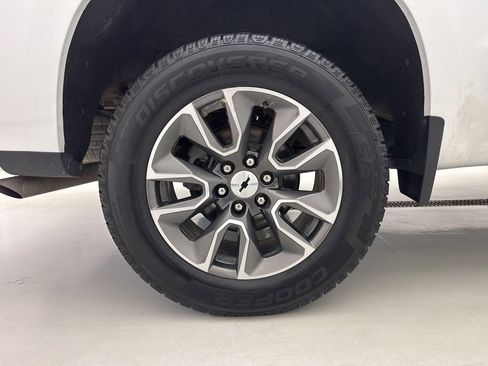 Used 2022 Chevrolet Silverado 1500 RST w/ Bed Protection Package AWD/4WD image 8