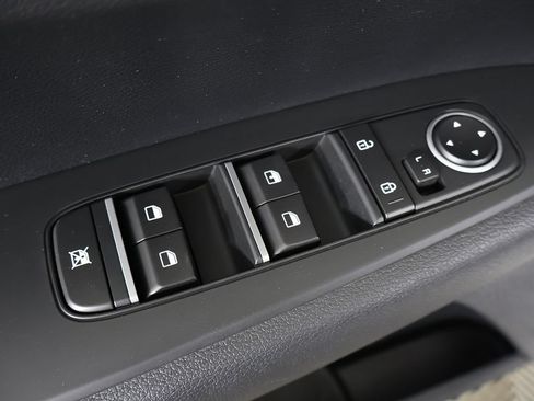 Used 2024 Kia Forte LXS w/ LXS Technology Package FWD image 34