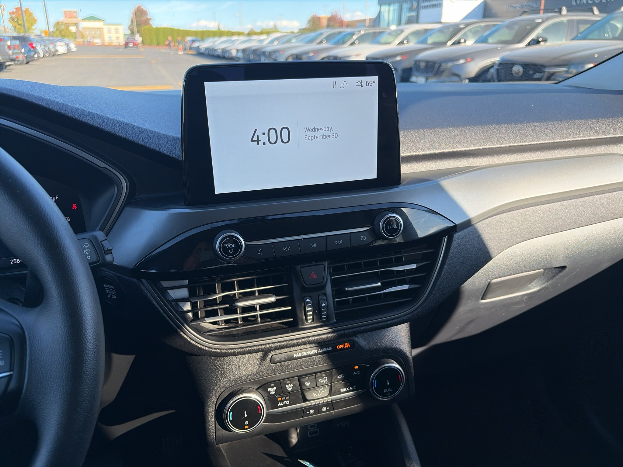 Used 2025 Ford Escape Active AWD/4WD image 25