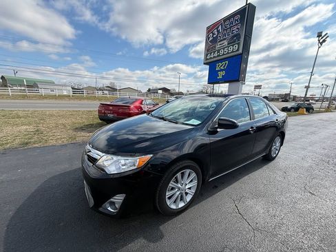 Used 2012 Toyota Camry XLE w/ Leather Pkg image 8