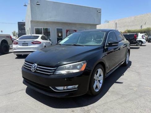 Used 2015 Volkswagen Passat 1.8T Limited Edition image 6