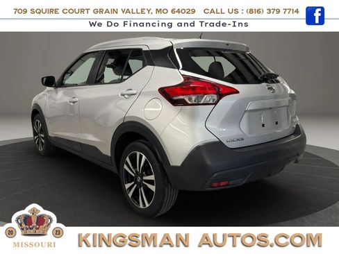 Used 2019 Nissan Kicks SV FWD image 6
