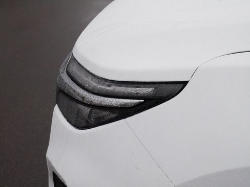 Used 2023 Chevrolet Equinox LT image 16