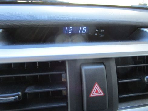 Used 2016 Toyota 4Runner Limited image 36