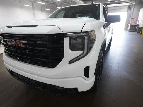 Used 2025 GMC Sierra 1500 Elevation AWD/4WD image 22