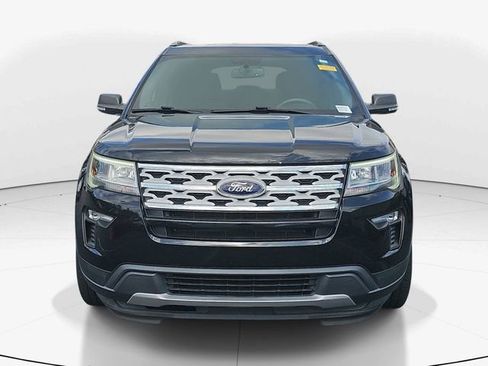 Used 2019 Ford Explorer XLT w/ Equipment Group 201A image 2
