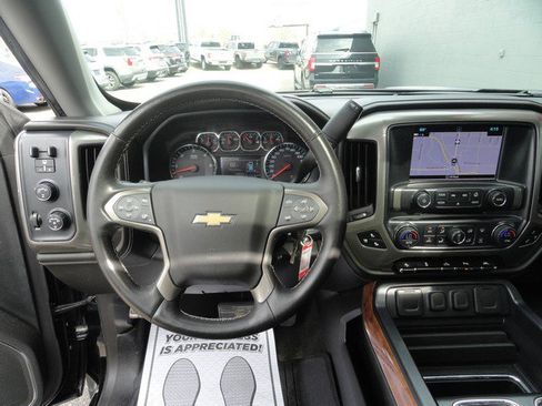 Used 2018 Chevrolet Silverado 1500 High Country image 18