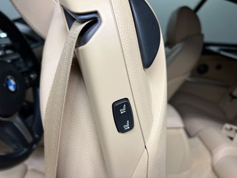 Used 2014 BMW 435i Convertible image 27