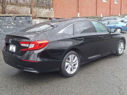 Used 2018 Honda Accord LX image 5
