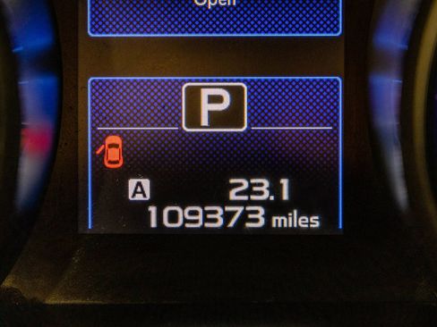Used 2016 Subaru Legacy 2.5i Limited AWD/4WD image 35