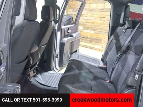 Used 2022 Chevrolet Silverado 2500 Custom w/ Custom Value Package image 12