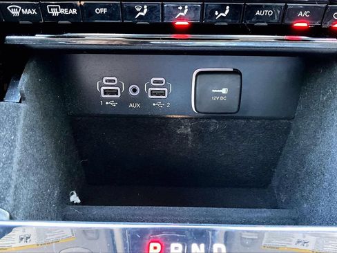 Used 2022 Jeep Grand Cherokee L Limited AWD/4WD image 17