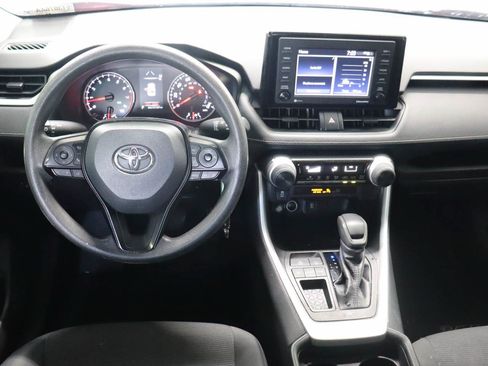 Used 2020 Toyota RAV4 LE w/ Carpet Mat Package FWD image 11