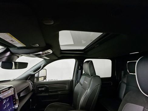 Used 2025 RAM 2500 Laramie image 22