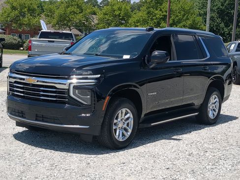 Used 2025 Chevrolet Tahoe LT RWD image 5