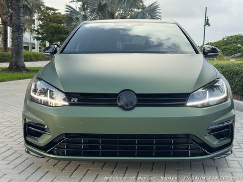 Used 2018 Volkswagen Golf 4-Door AWD/4WD image 6