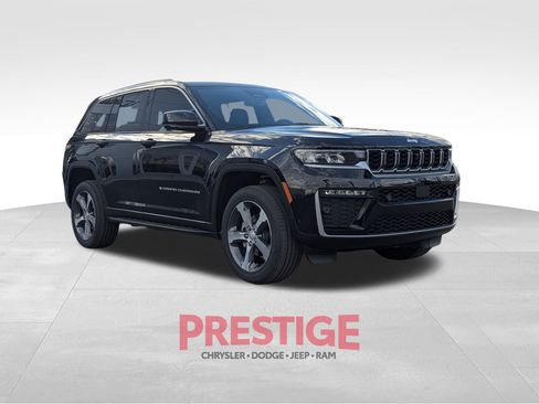 New 2026 Jeep Grand Cherokee Limited w/ Luxury Tech Group II AWD/4WD image 3