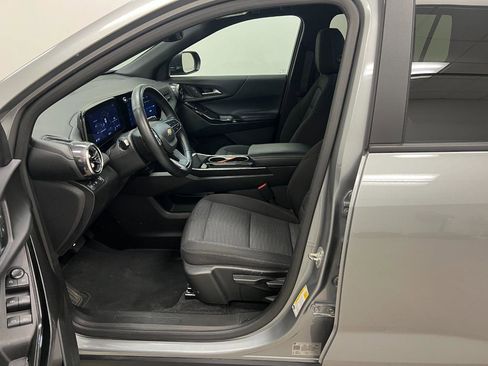 Used 2025 Chevrolet Equinox LT image 26