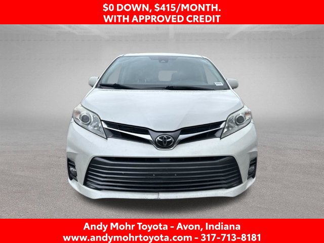 Used 2018 Toyota Sienna XLE w/ XLE Navigation Package FWD image 3