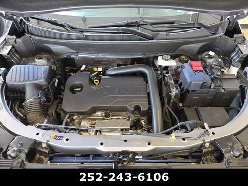 Used 2025 Chevrolet Equinox ACTIV w/ Safety and Technology Package FWD image 45