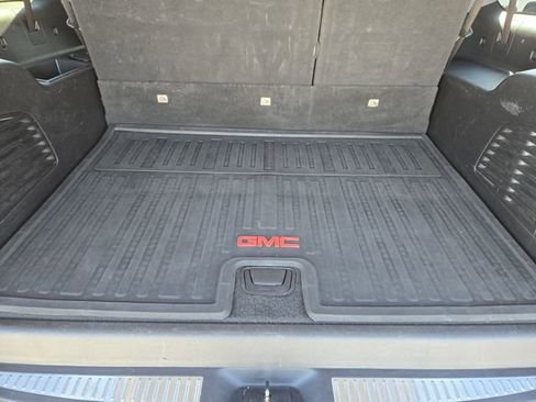 Used 2020 GMC Yukon XL SLT w/ Open Road Package image 34