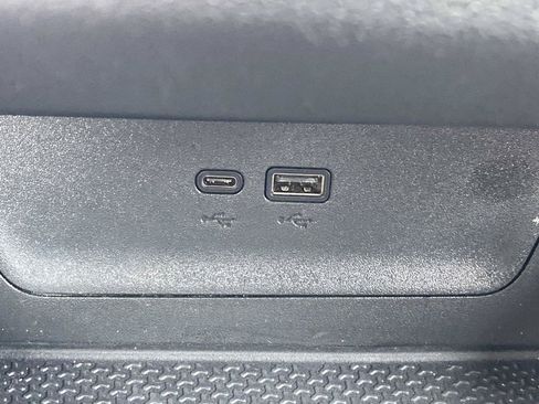 Used 2025 Chevrolet Equinox LT w/ Convenience Package II FWD image 27