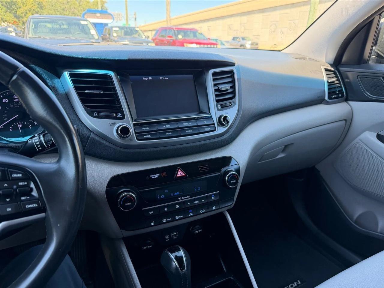 Used 2018 Hyundai Tucson Value FWD image 51