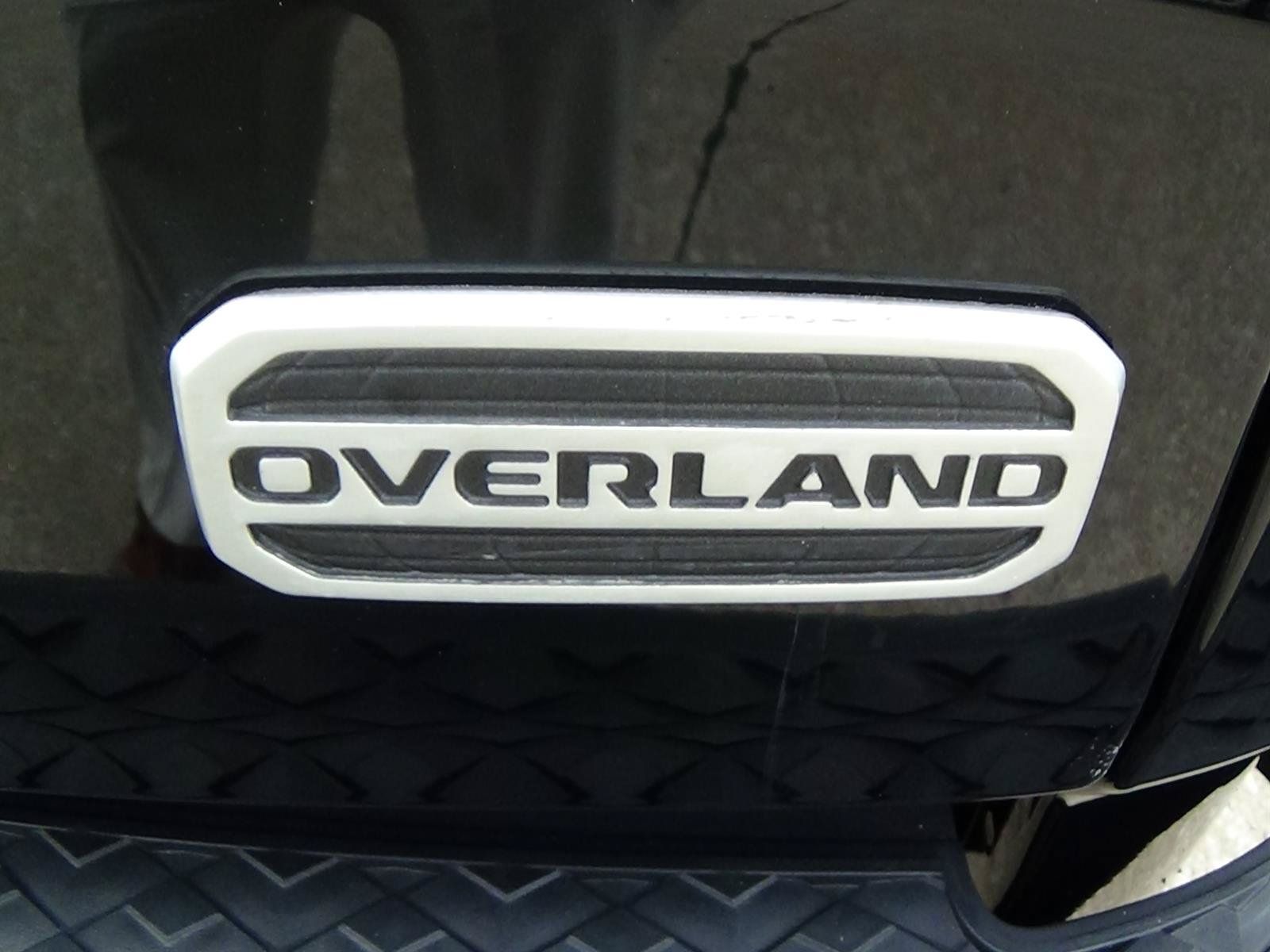 Used 2022 Jeep Gladiator Overland w/ Popular Equipment Package AWD/4WD image 10
