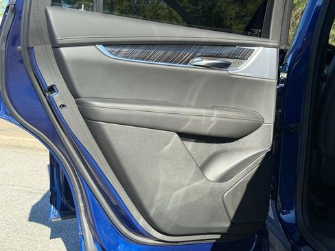 Certified 2025 Cadillac XT6 Premium Luxury image 24