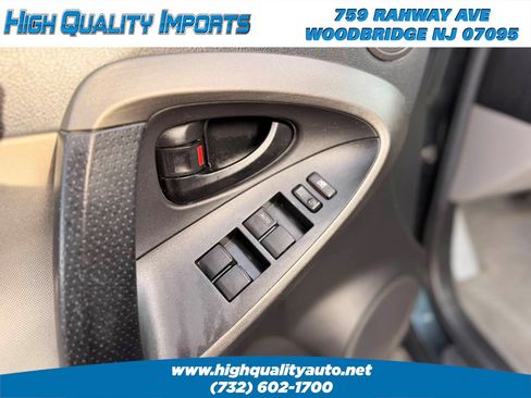 Used 2011 Toyota RAV4 4WD image 46