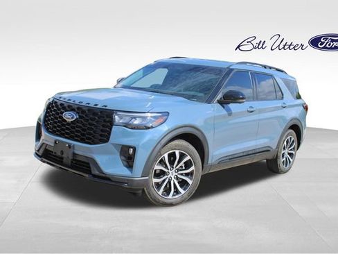 Used 2025 Ford Explorer ST-Line w/ Premium Package image 1
