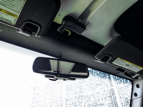 Used 2017 Jeep Wrangler Unlimited Rubicon image 27