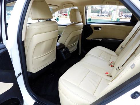 Used 2013 Toyota Avalon XLE image 37