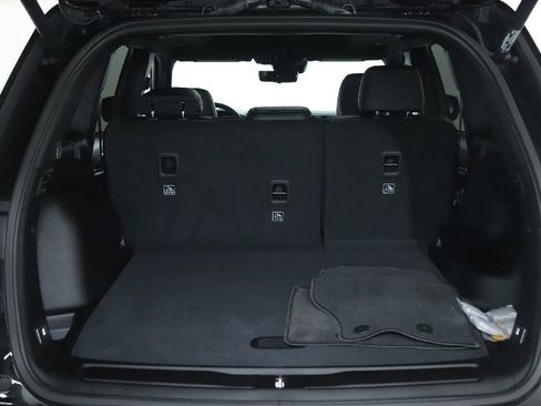 Used 2025 Jeep Grand Cherokee Limited w/ Luxury Tech Group II AWD/4WD image 30