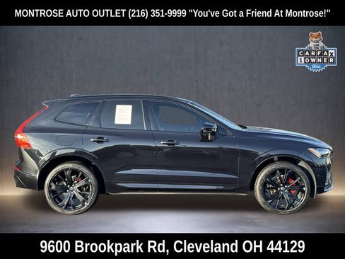 Used 2023 Volvo XC60 B5 Ultimate w/ Climate Package image 3