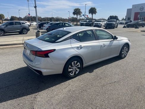 New 2025 Nissan Altima 2.5 S image 5