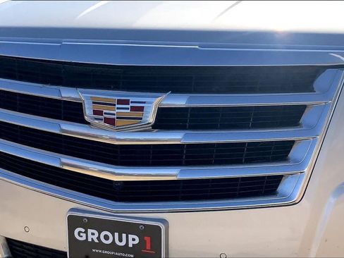 Used 2020 Cadillac Escalade Premium Luxury RWD image 30